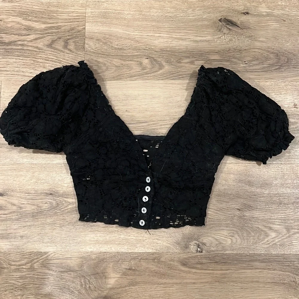 Black lace adorable crop top blouse - Picture 1 of 2